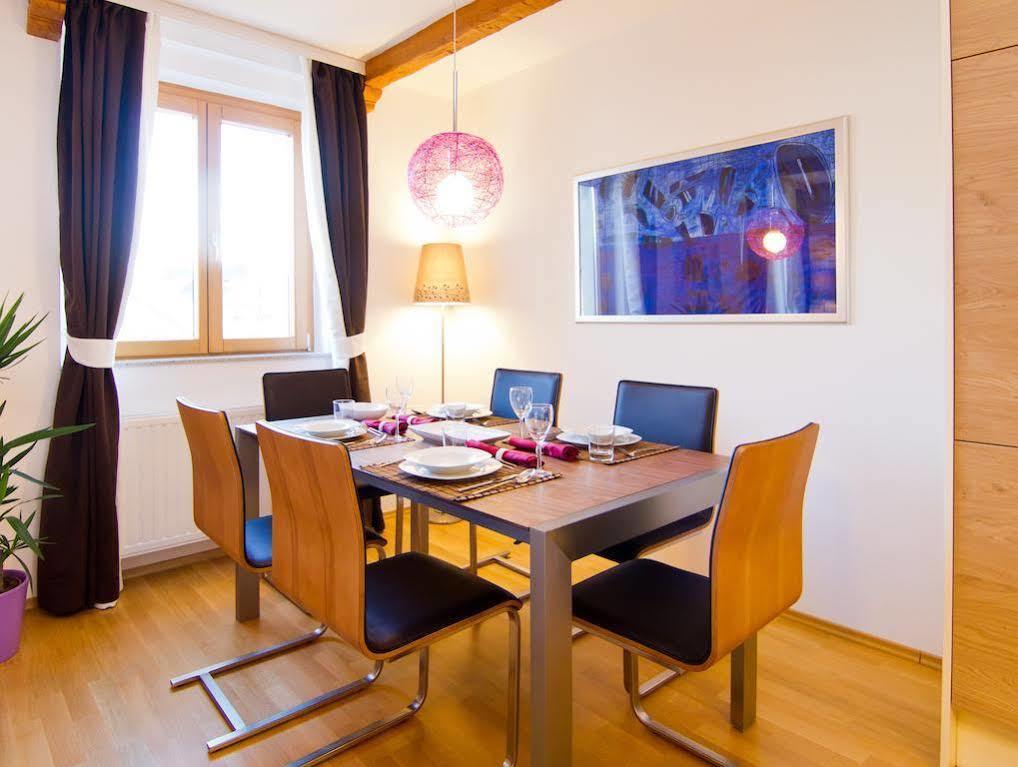 Apartment Zagreb Deluxe מראה חיצוני תמונה